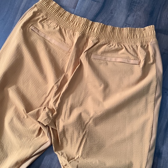 😍Athleta Textured Brooklyn Mustard Yellow Jogger😍 - Picture 10 of 13